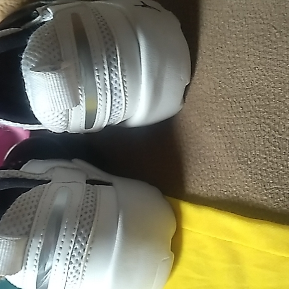 Jordan Trunner Lx (897999-010) - Picture 3 of 6